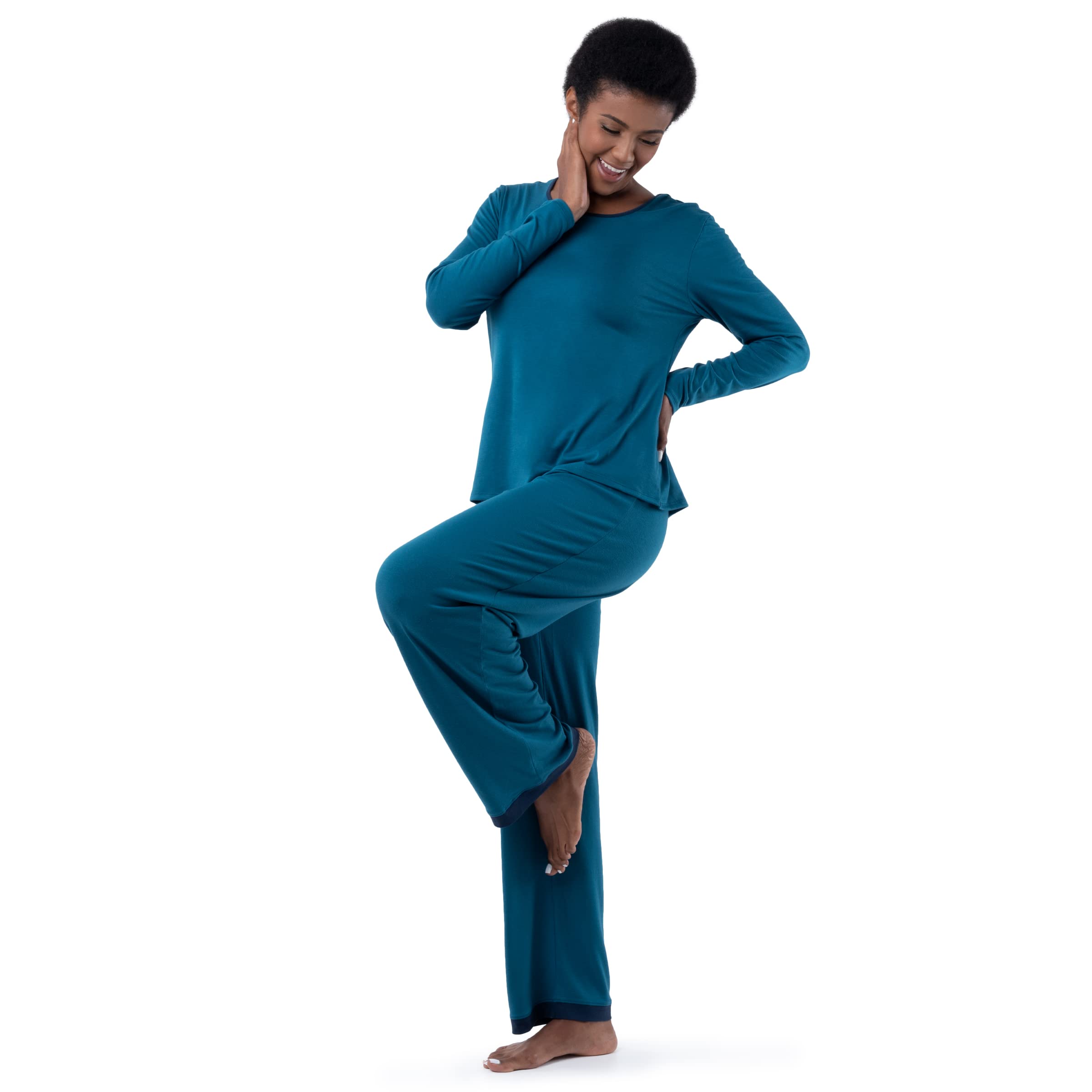 Fruit of the Loom womens Long Sleeve Tee and Pant 2 Piece Sleep Set